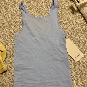 Lululemon seek simplicity tank sz 4